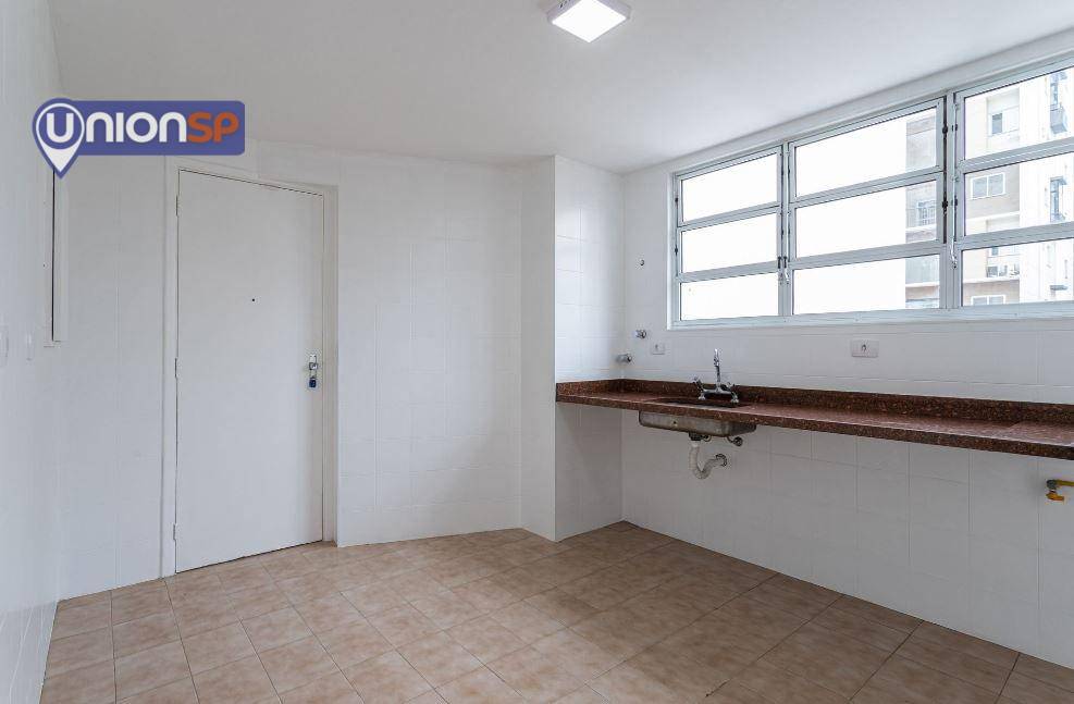 Apartamento à venda com 3 quartos, 105m² - Foto 15