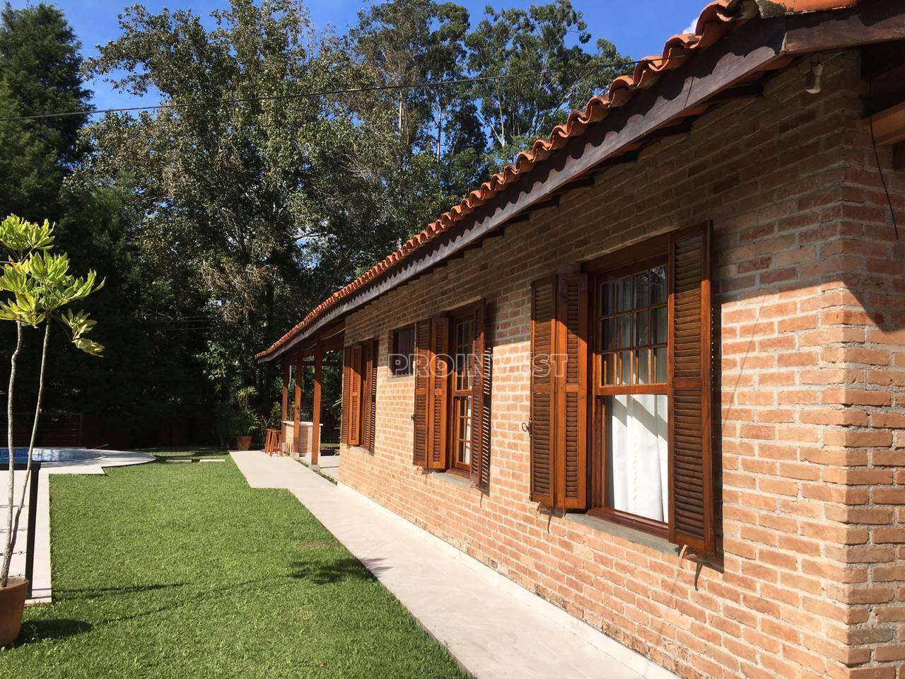 Casa de Condomínio para alugar com 4 quartos, 380m² - Foto 19