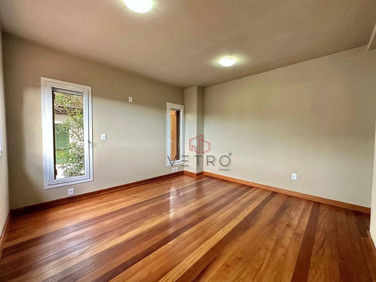 Casa de Condomínio à venda com 4 quartos, 333m² - Foto 18