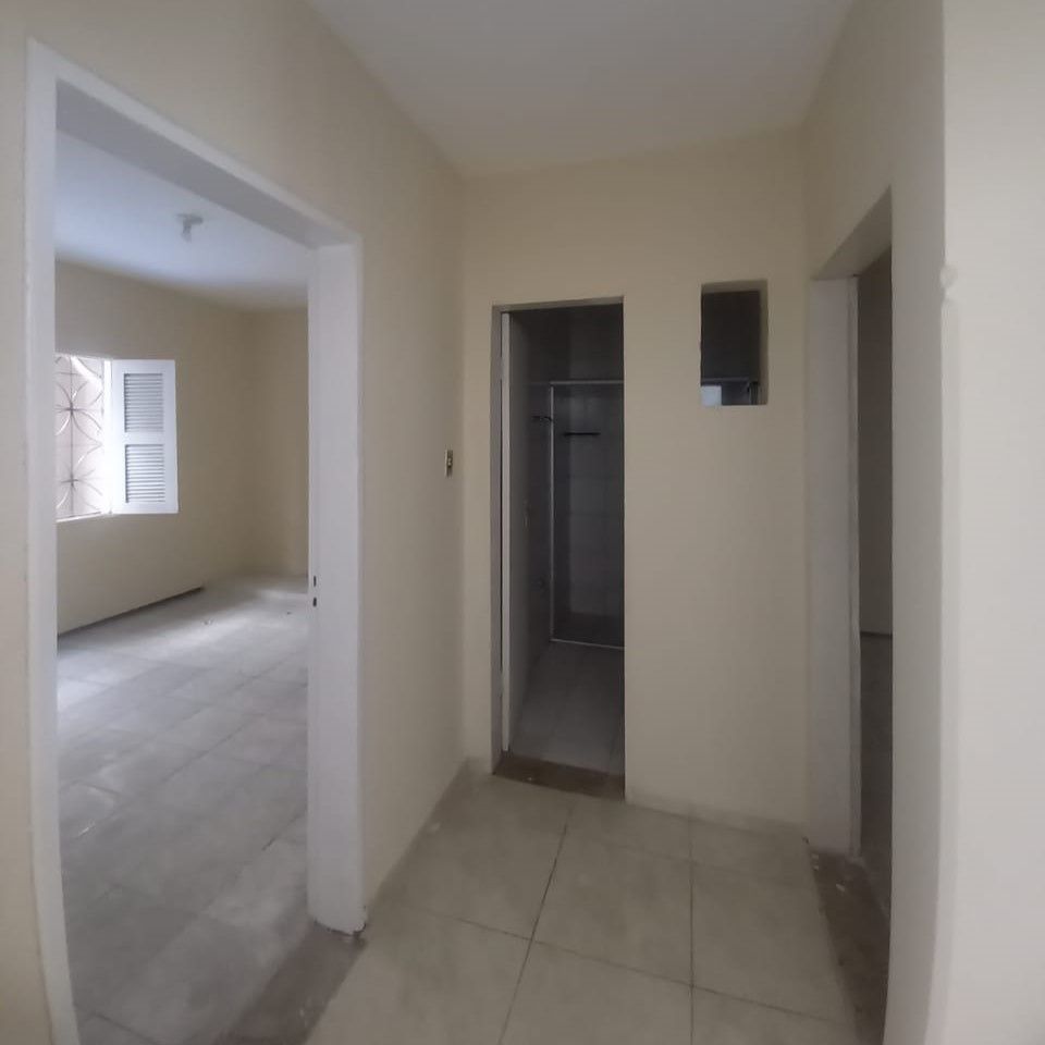 Casa à venda com 3 quartos, 178m² - Foto 6