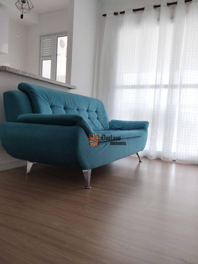 Apartamento à venda com 2 quartos, 60m² - Foto 2