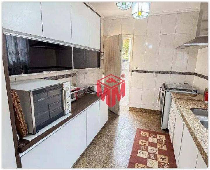 Sobrado à venda com 3 quartos, 240m² - Foto 8