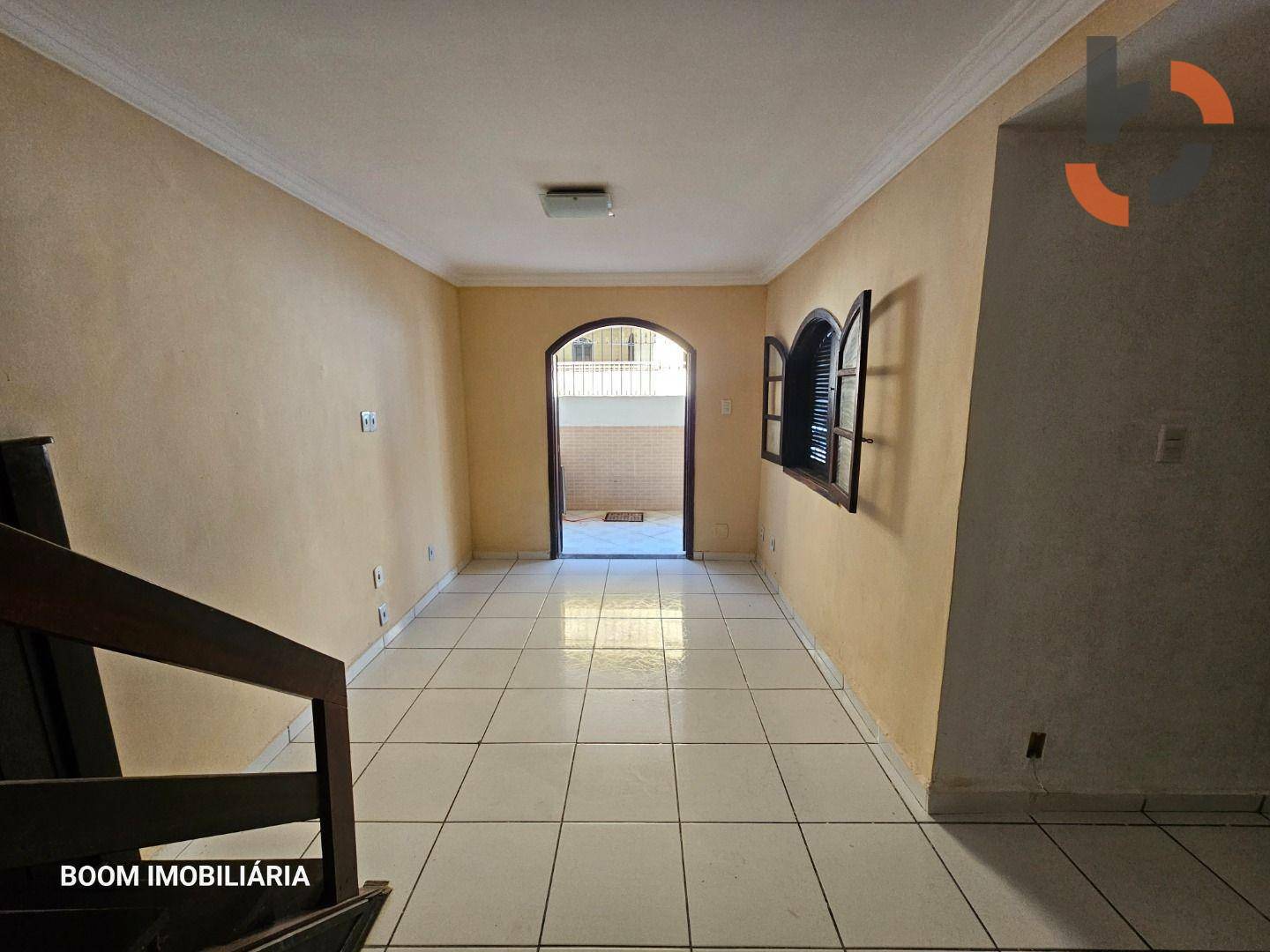 Casa à venda com 2 quartos, 92m² - Foto 9