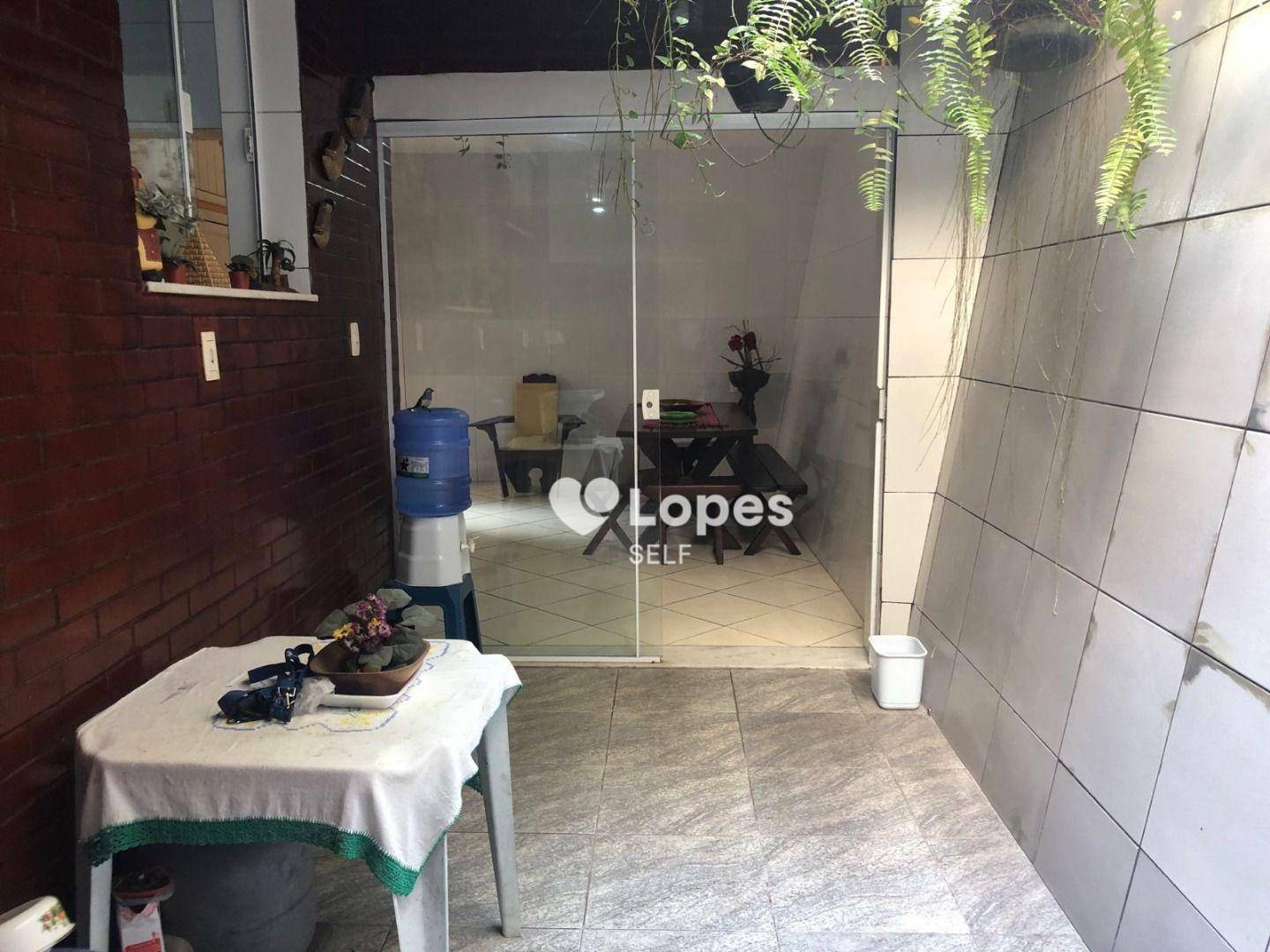 Casa à venda com 4 quartos, 167m² - Foto 12