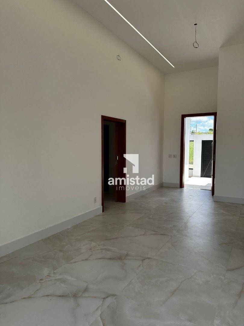 Casa à venda com 3 quartos, 218m² - Foto 12