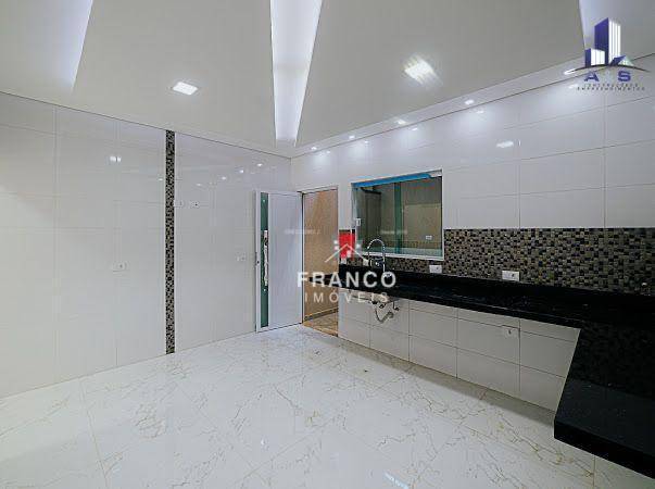 Sobrado à venda com 2 quartos, 136m² - Foto 13