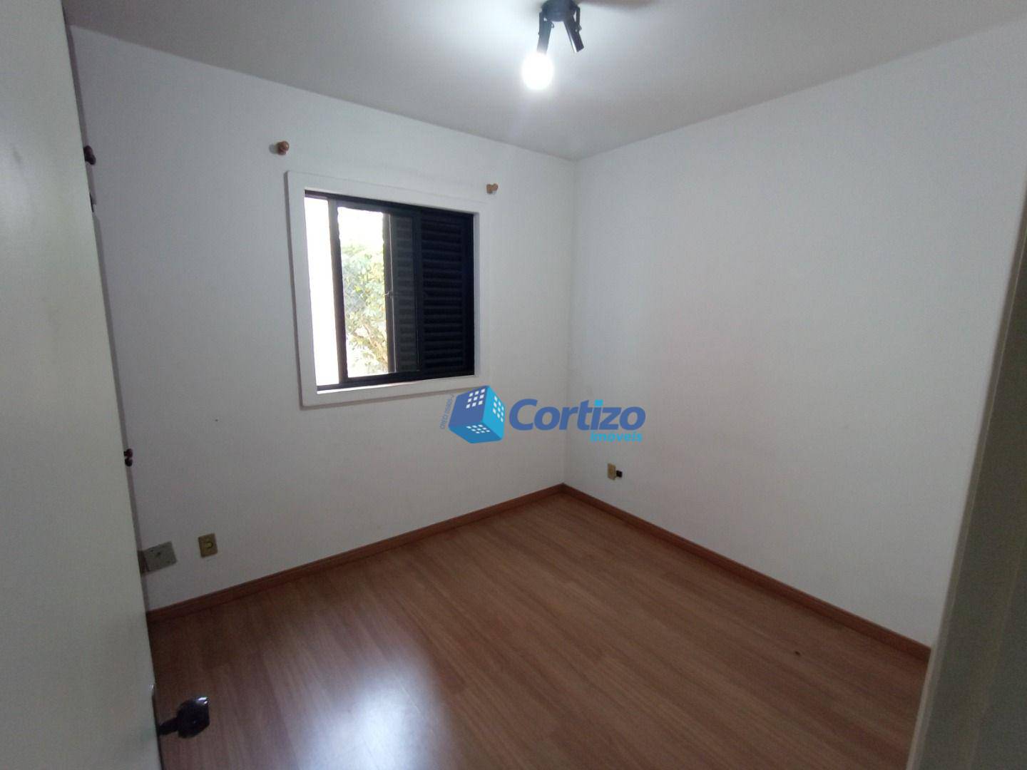 Apartamento à venda com 3 quartos, 96m² - Foto 13