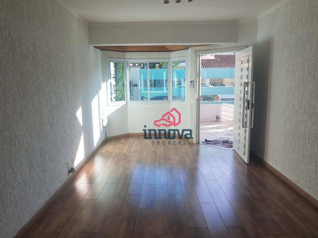 Casa à venda com 3 quartos, 230M2 - Foto 1