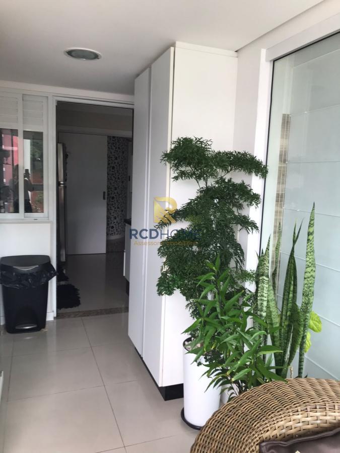 Apartamento à venda com 3 quartos, 128m² - Foto 32