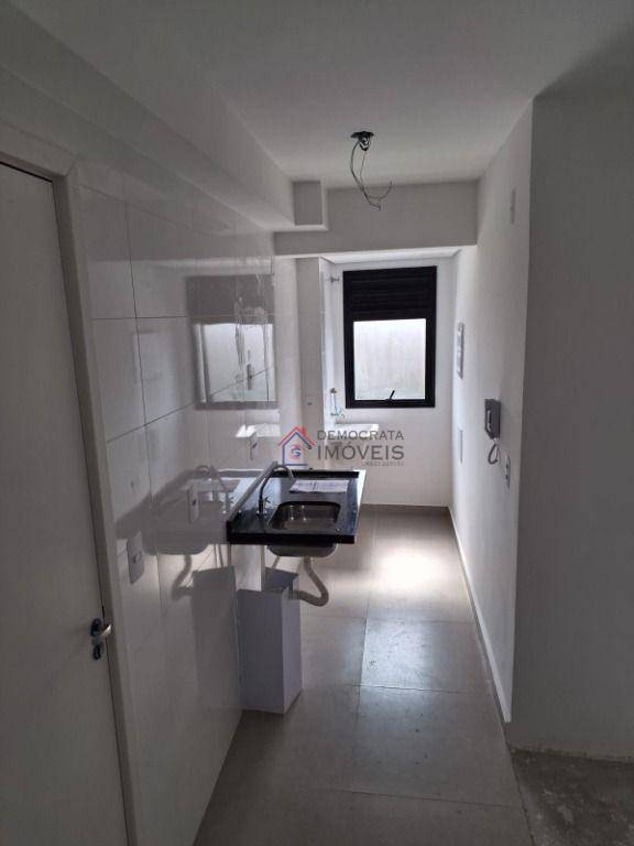 Apartamento à venda com 2 quartos, 40m² - Foto 8