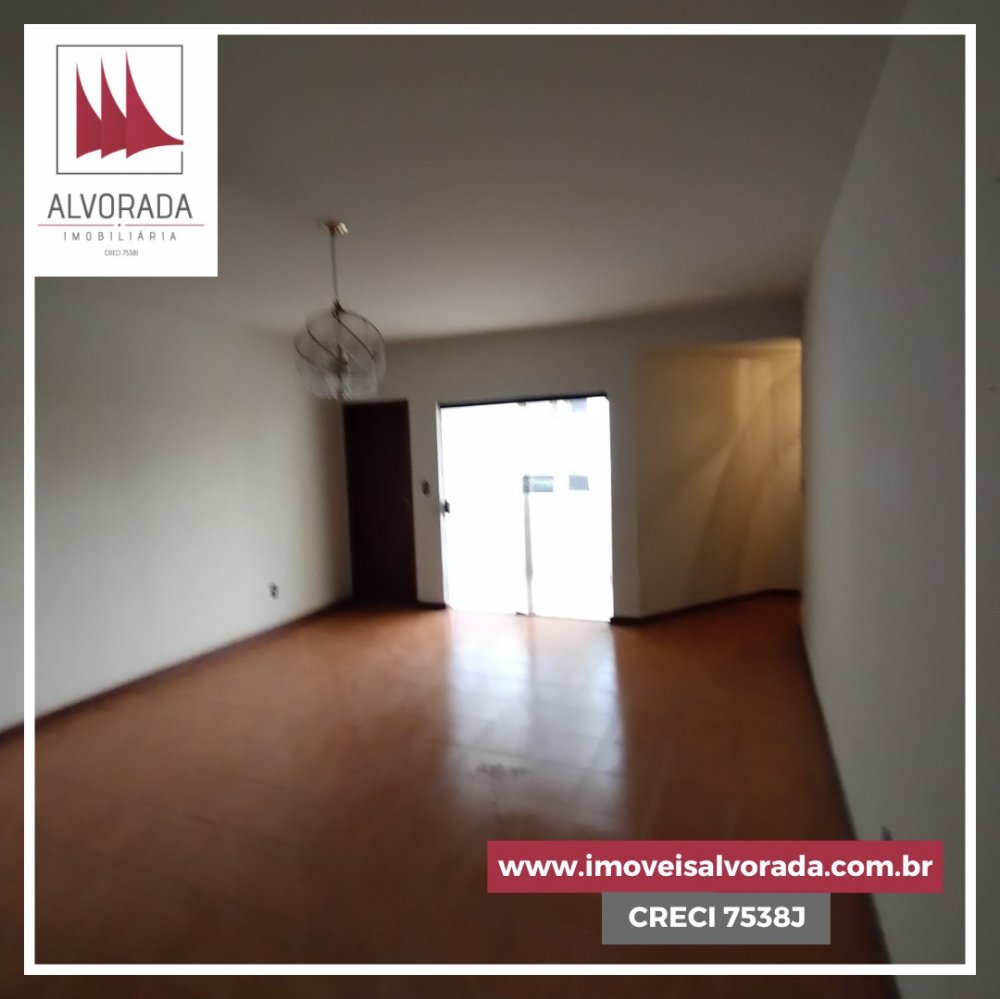 Apartamento à venda com 3 quartos, 150m² - Foto 2