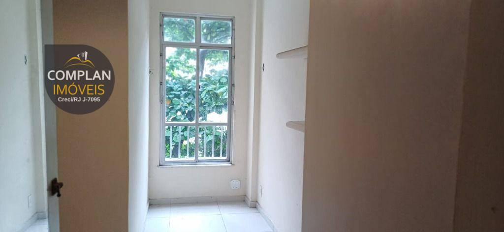 Apartamento à venda com 2 quartos, 76m² - Foto 18