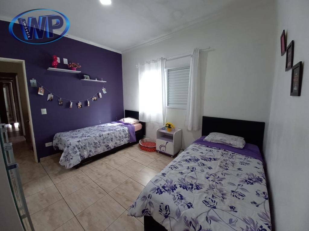 Sobrado à venda com 2 quartos, 240m² - Foto 32