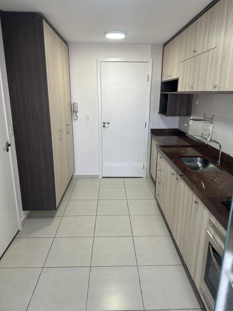 Apartamento à venda com 3 quartos, 125m² - Foto 14