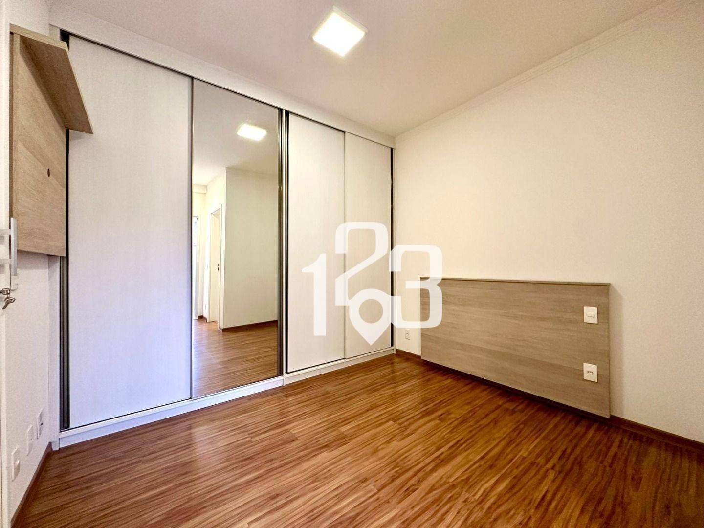 Apartamento para alugar com 1 quarto, 49m² - Foto 14