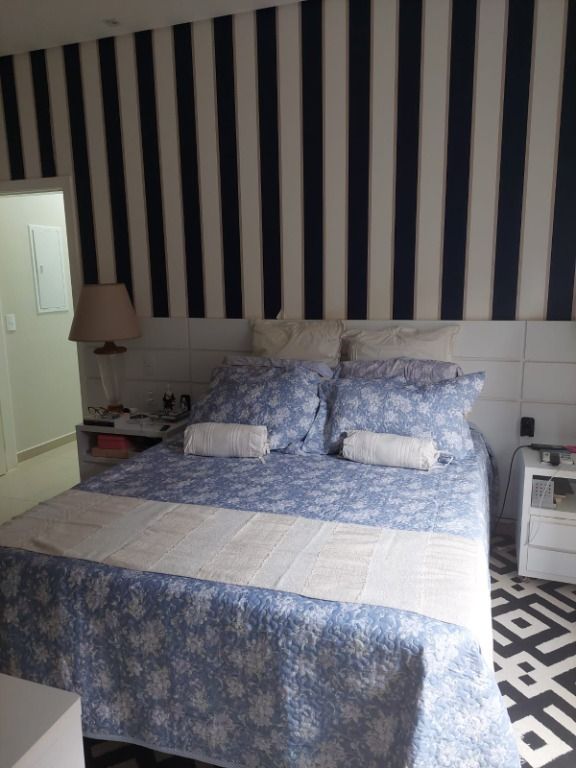 Casa de Condomínio à venda com 3 quartos, 216m² - Foto 12