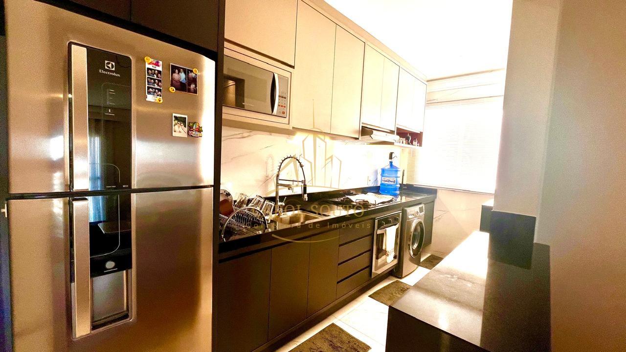Apartamento à venda com 3 quartos, 75m² - Foto 4