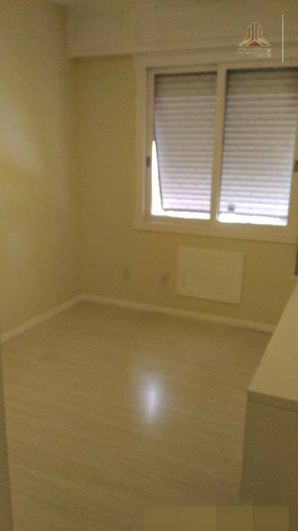 Apartamento à venda com 3 quartos, 121m² - Foto 6