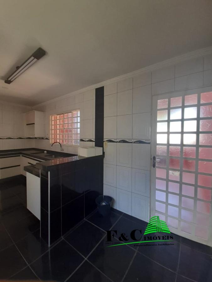 Casa à venda com 3 quartos, 250m² - Foto 29