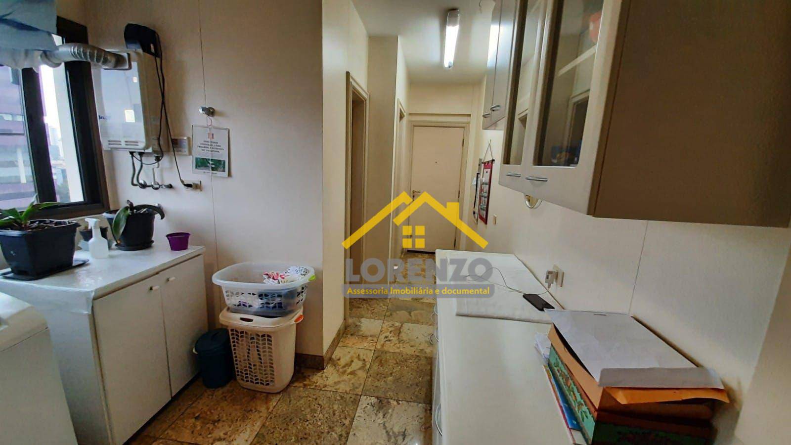 Apartamento à venda com 4 quartos, 189m² - Foto 12