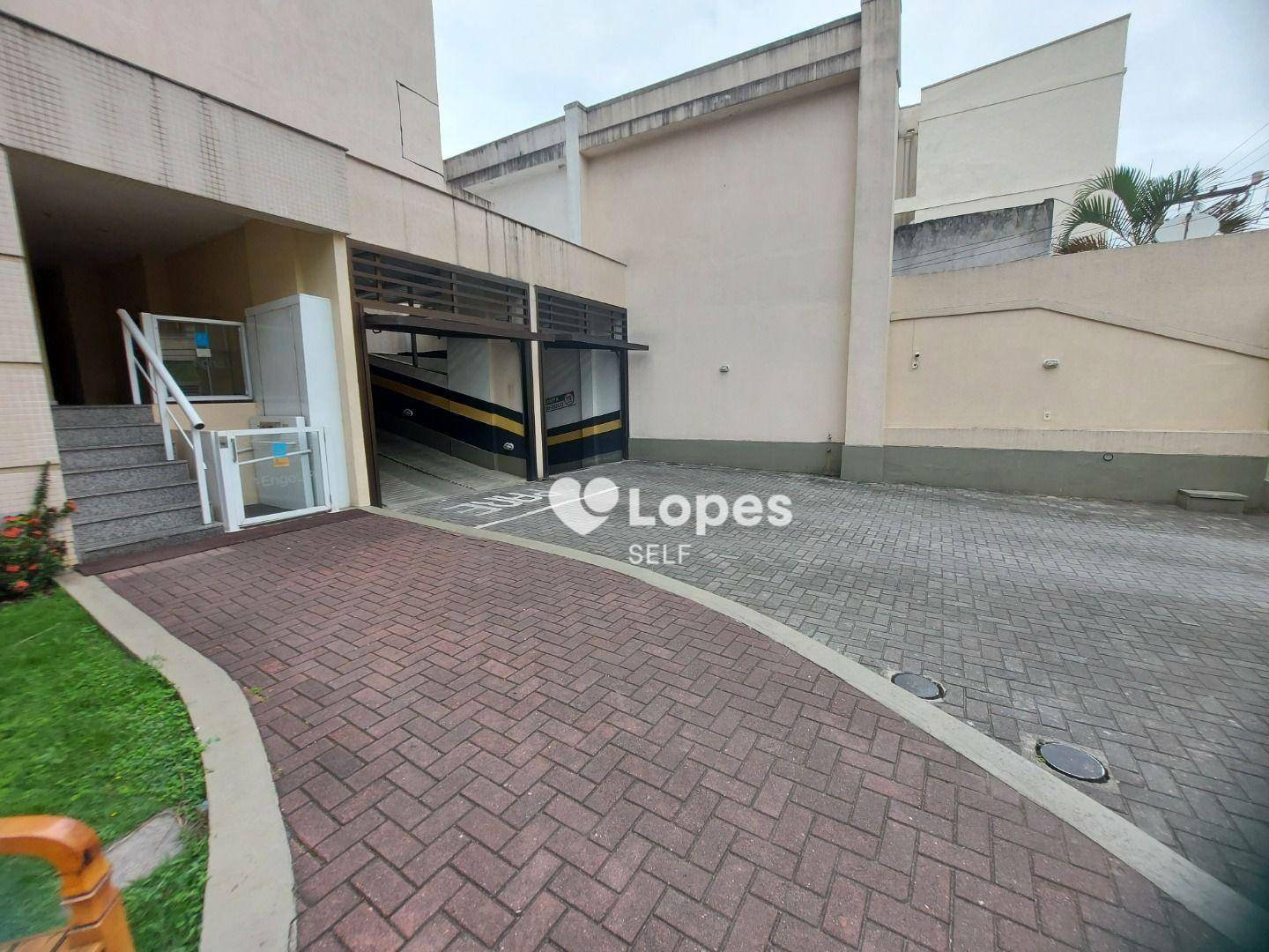 Apartamento à venda com 3 quartos, 90m² - Foto 16