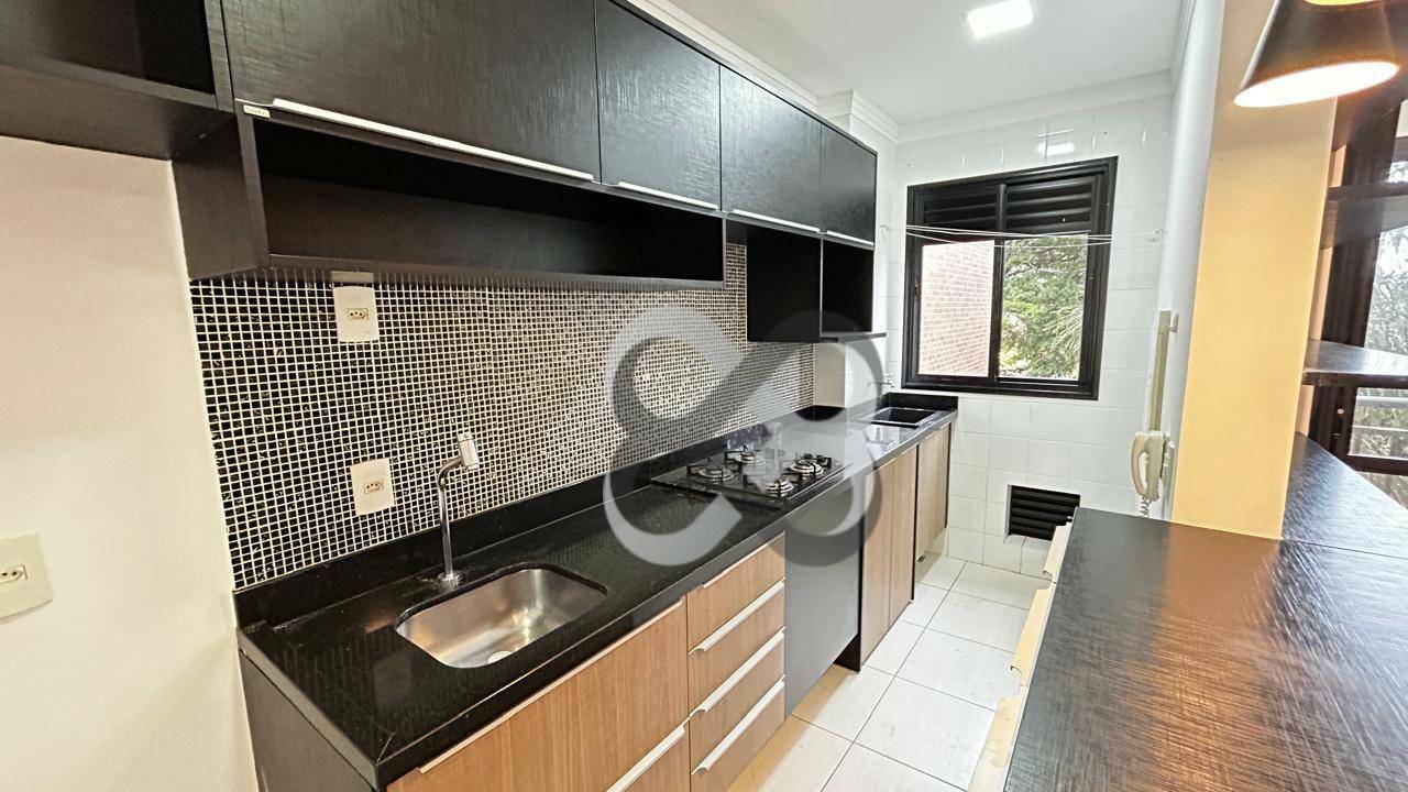 Apartamento à venda com 2 quartos, 69m² - Foto 3