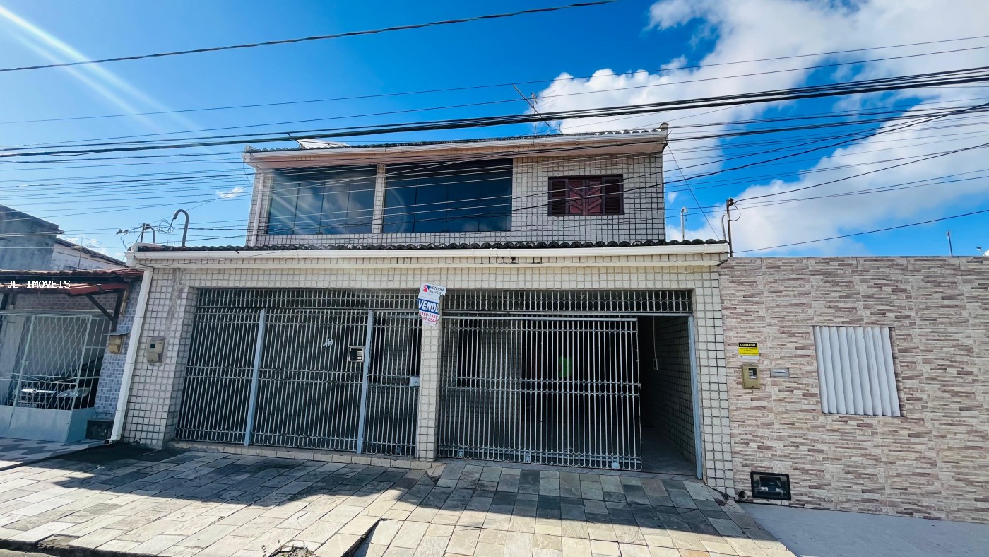 Casa à venda com 9 quartos, 180m² - Foto 26