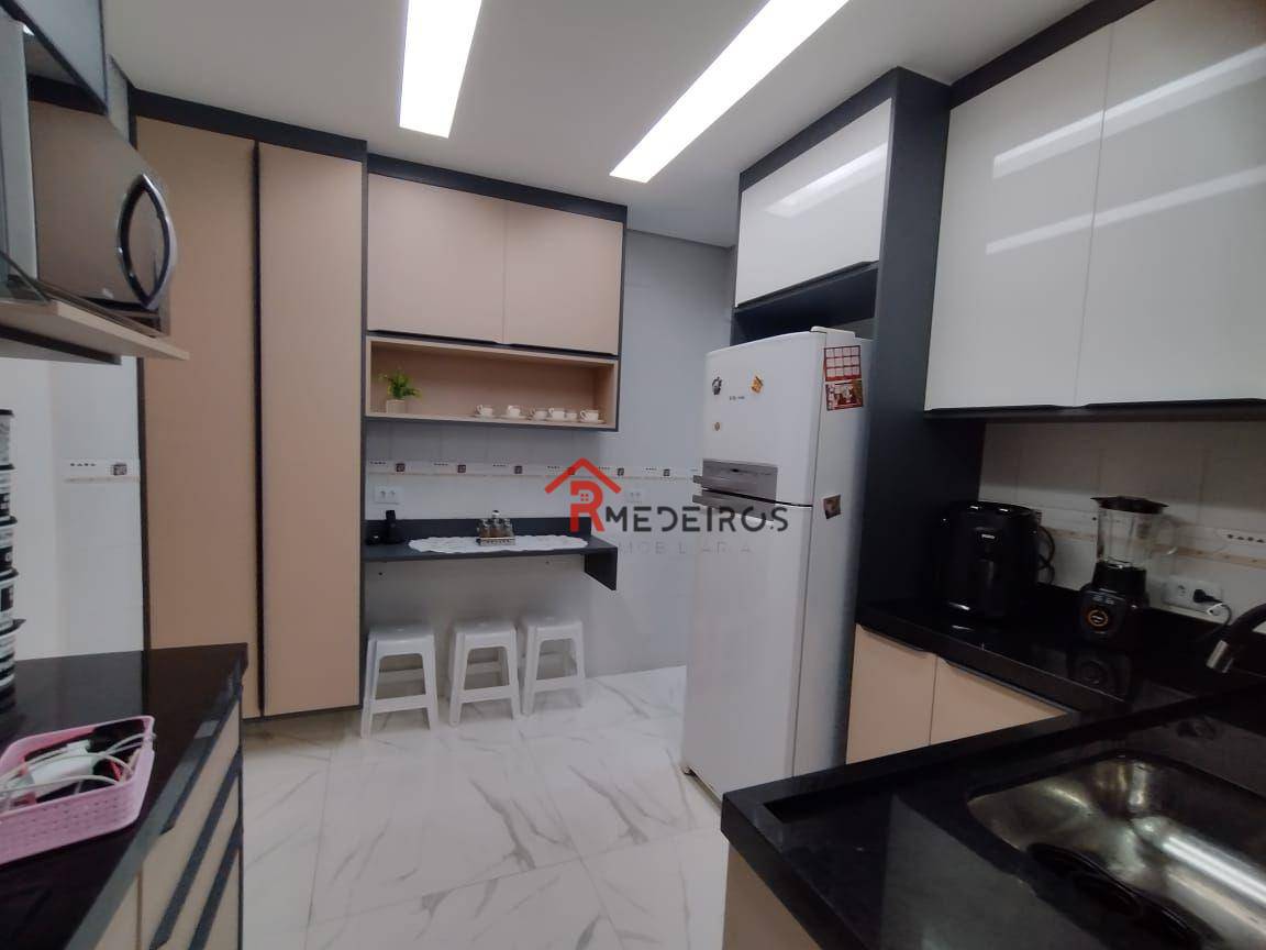 Apartamento à venda com 3 quartos, 130m² - Foto 8