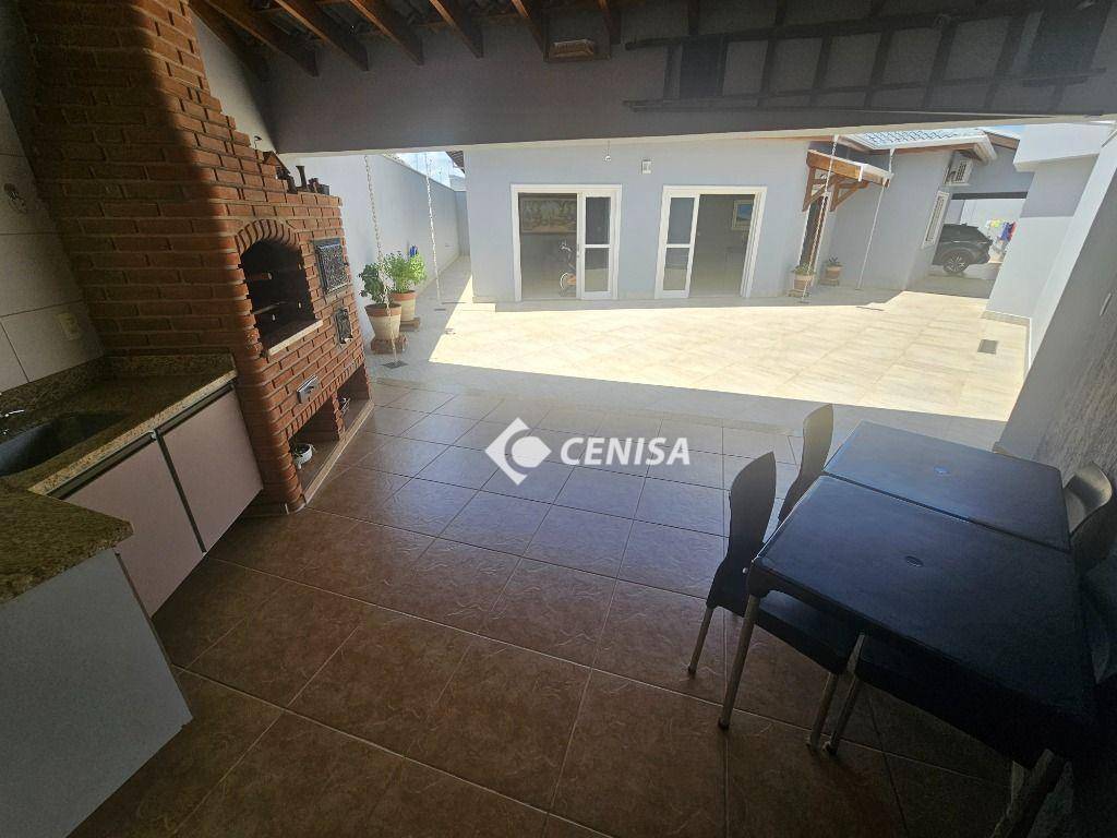 Casa à venda com 3 quartos, 236m² - Foto 6