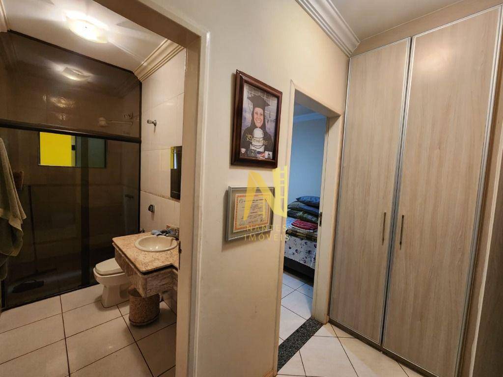 Casa à venda com 3 quartos, 165m² - Foto 7