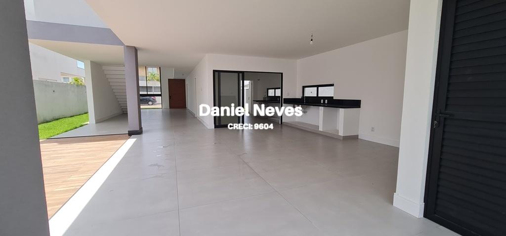 Casa de Condomínio à venda com 4 quartos, 260m² - Foto 11