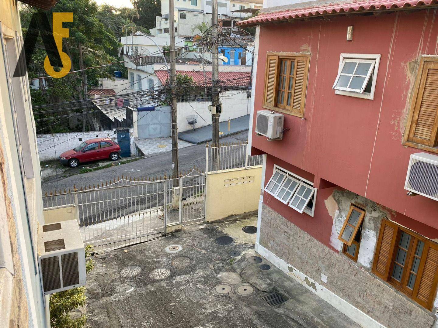 Casa à venda com 2 quartos, 67m² - Foto 16