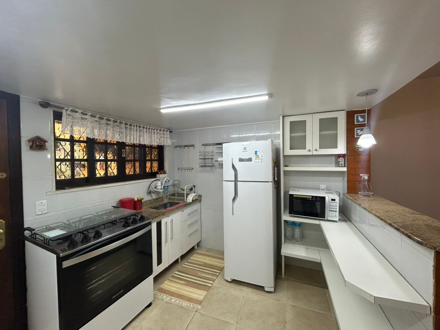 Casa à venda com 4 quartos, 240m² - Foto 31
