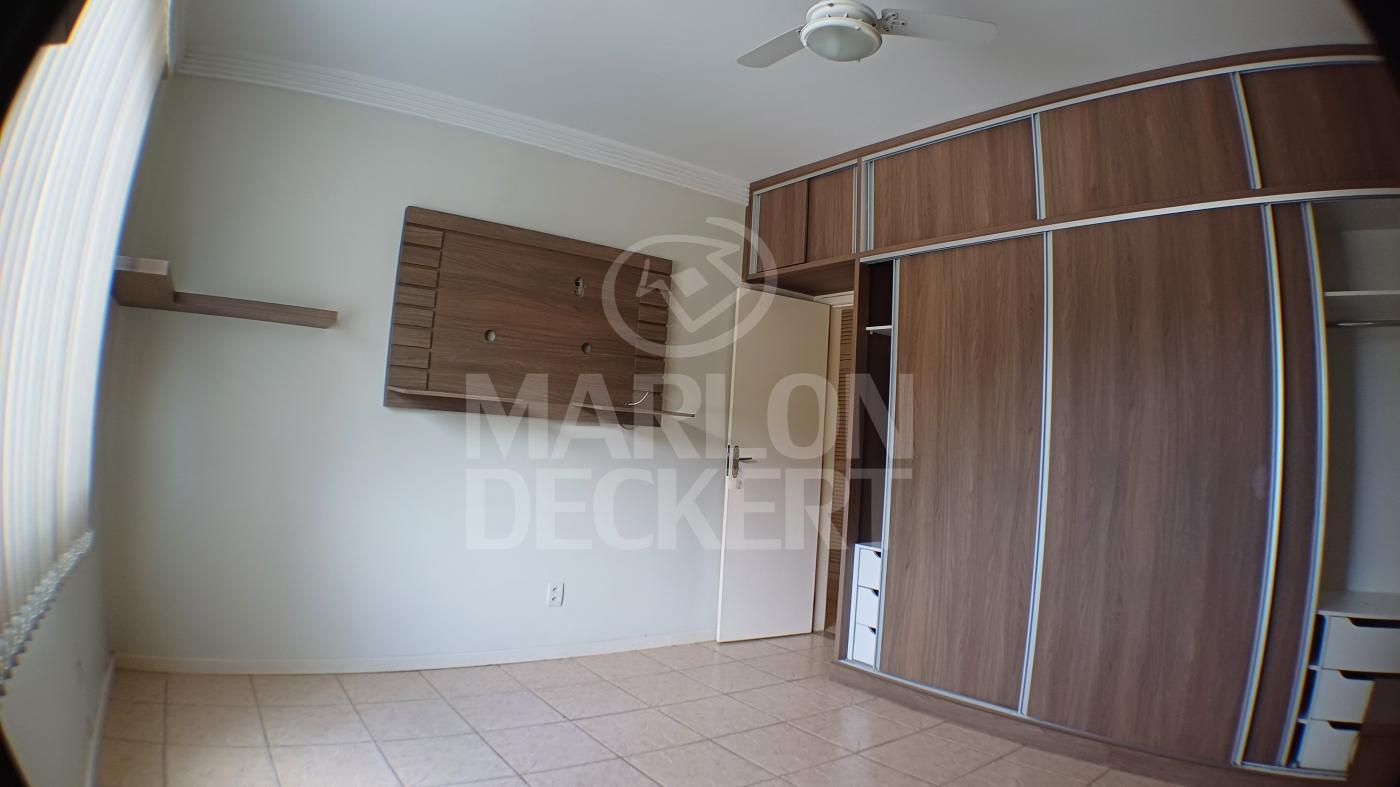 Casa à venda com 3 quartos, 218m² - Foto 28