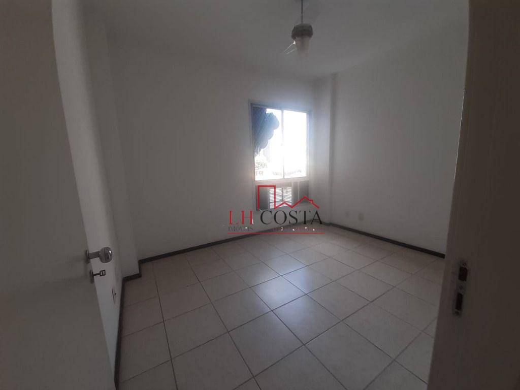 Apartamento à venda com 2 quartos, 75m² - Foto 14