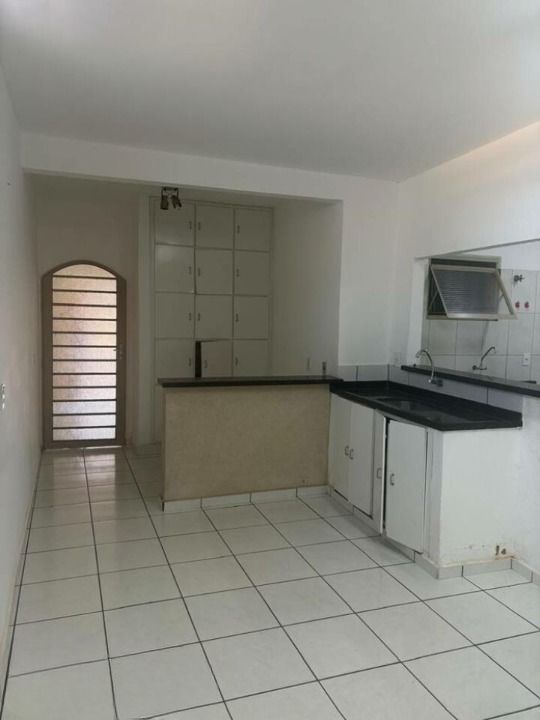 Casa para alugar com 3 quartos, 150m² - Foto 10