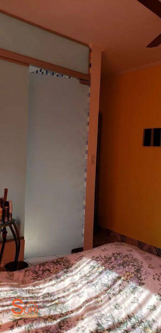 Sobrado à venda com 6 quartos, 143m² - Foto 7