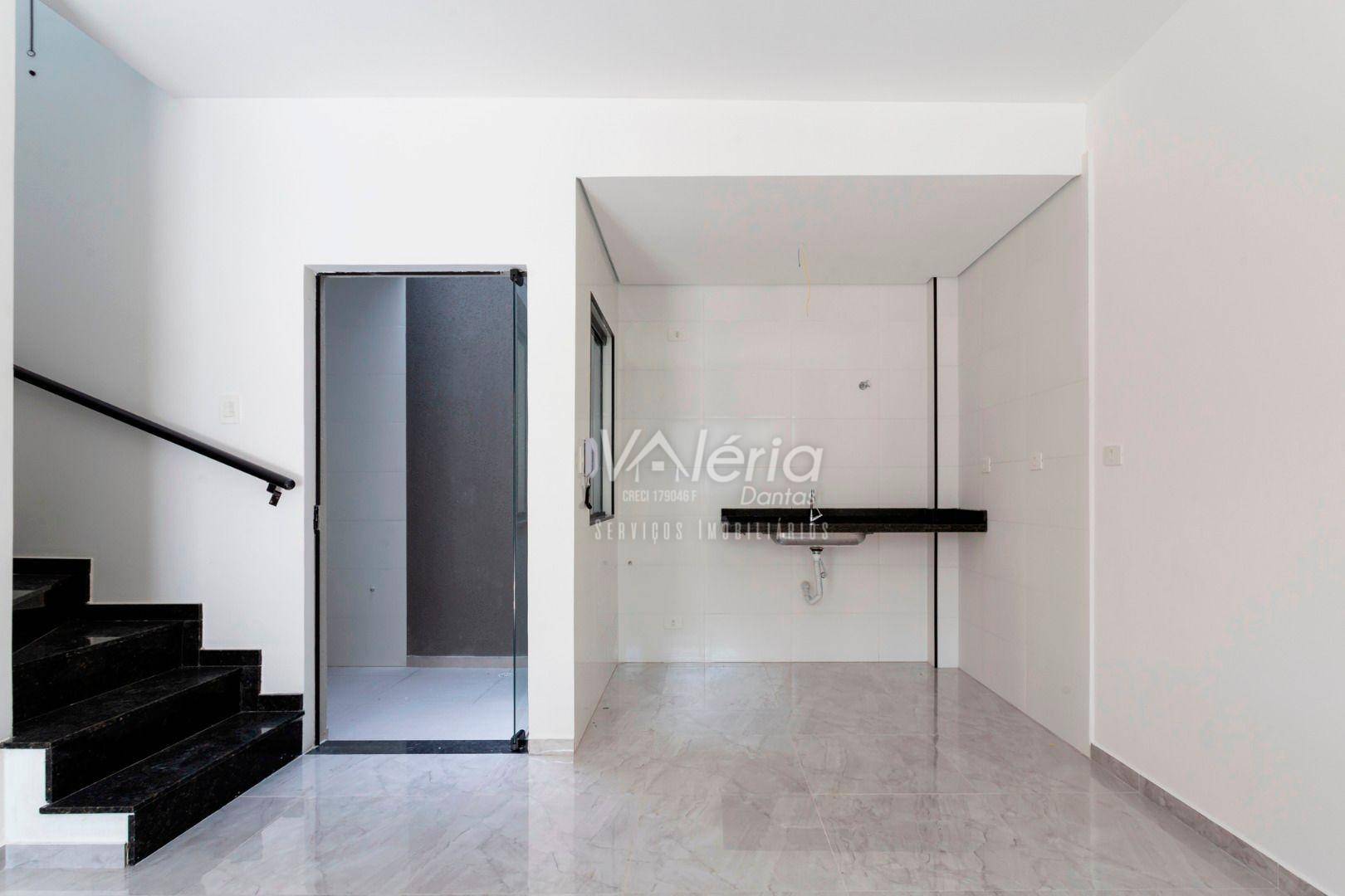 Sobrado à venda com 2 quartos, 63m² - Foto 4