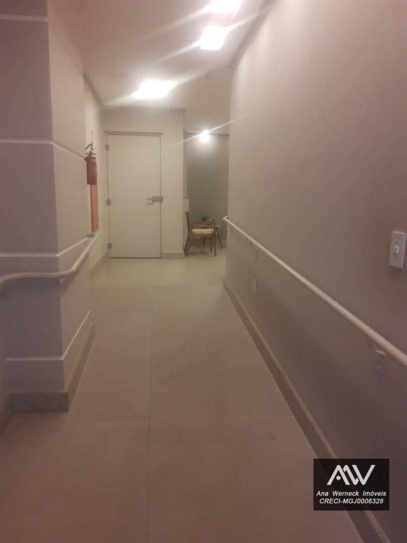 Apartamento à venda com 2 quartos, 80m² - Foto 2