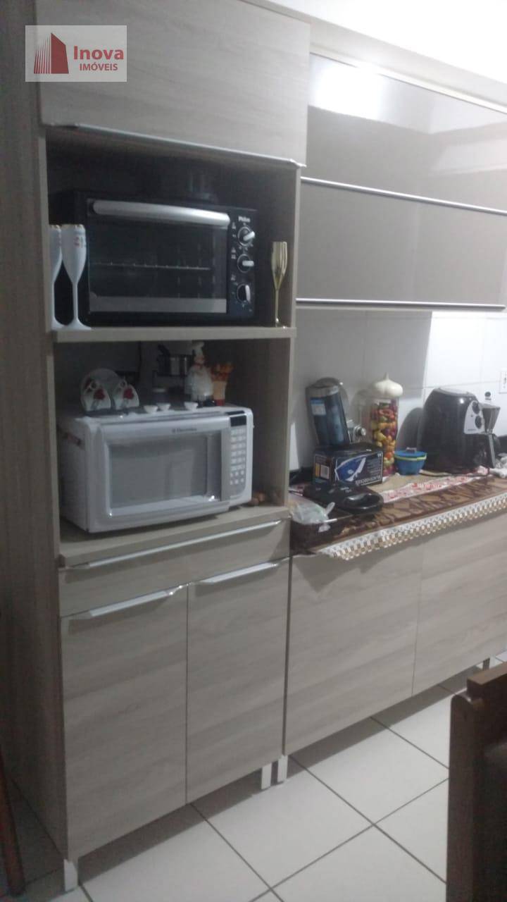 Apartamento à venda com 2 quartos, 62m² - Foto 11