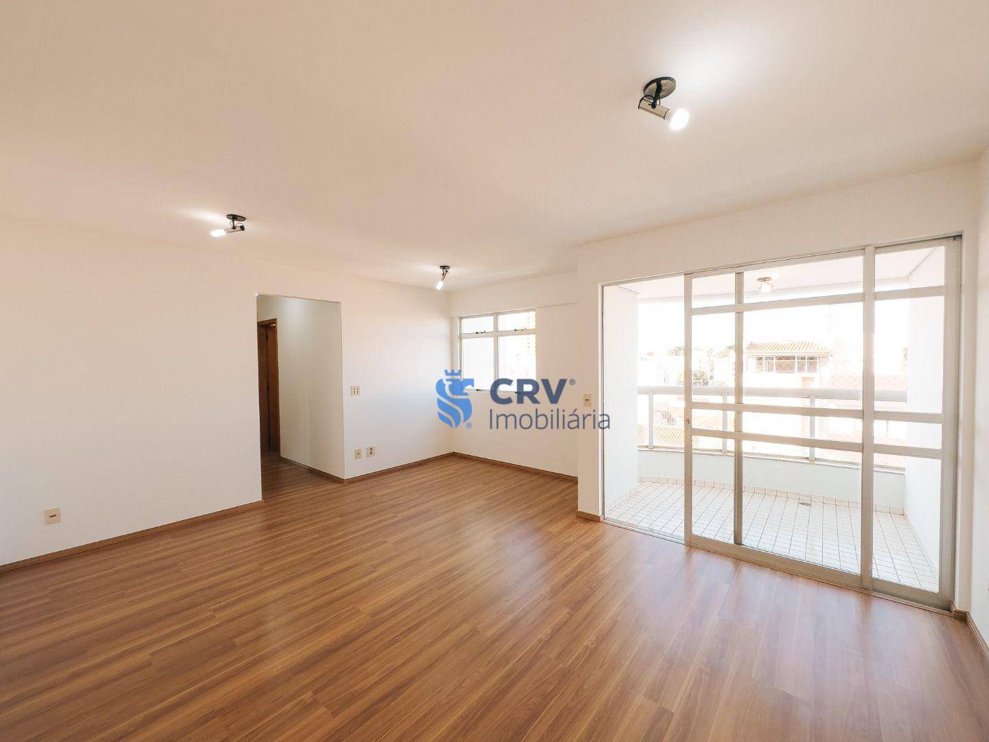 Apartamento para alugar com 3 quartos, 84m² - Foto 1