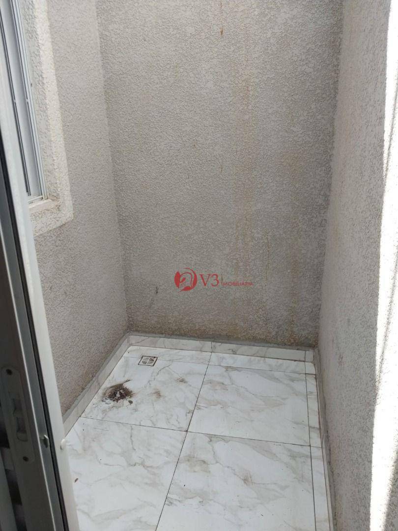 Apartamento à venda com 2 quartos, 39m² - Foto 13