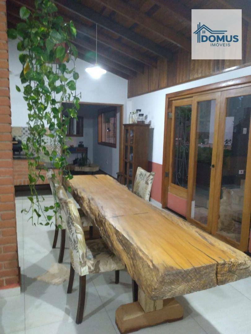 Chácara à venda com 3 quartos, 250m² - Foto 11