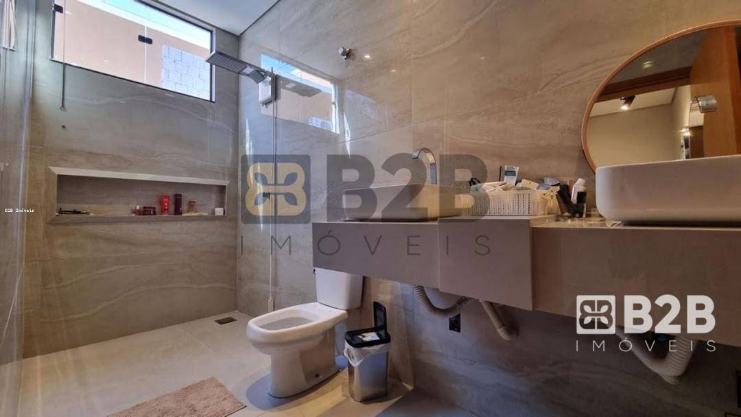 Casa à venda com 3 quartos, 225m² - Foto 7