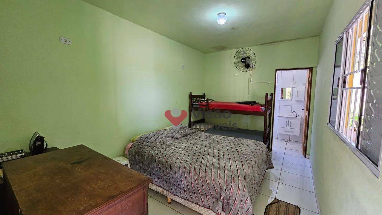Chácara à venda com 3 quartos, 180m² - Foto 9