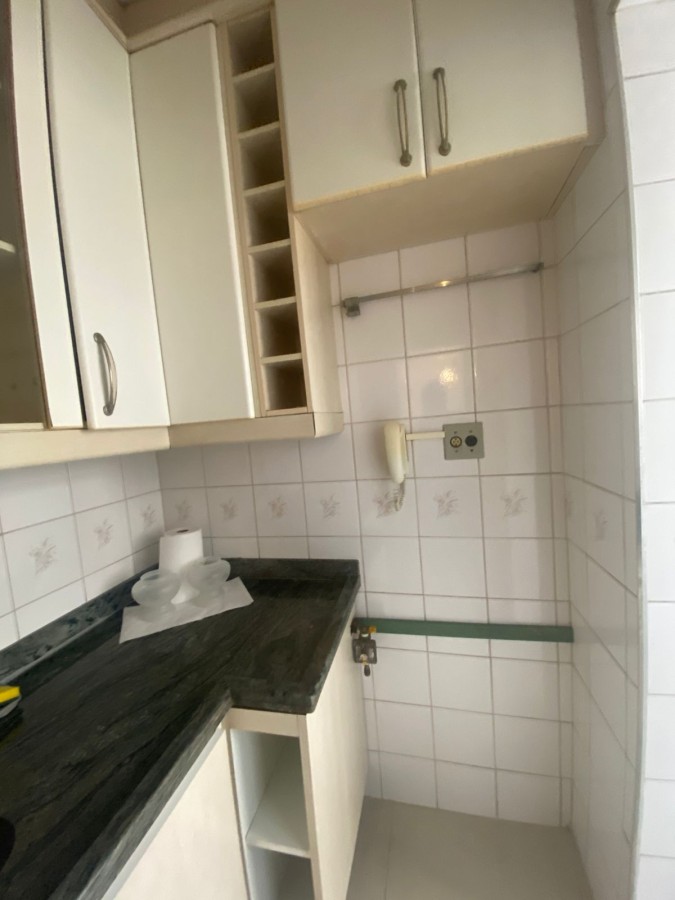 Apartamento à venda com 2 quartos, 42m² - Foto 17
