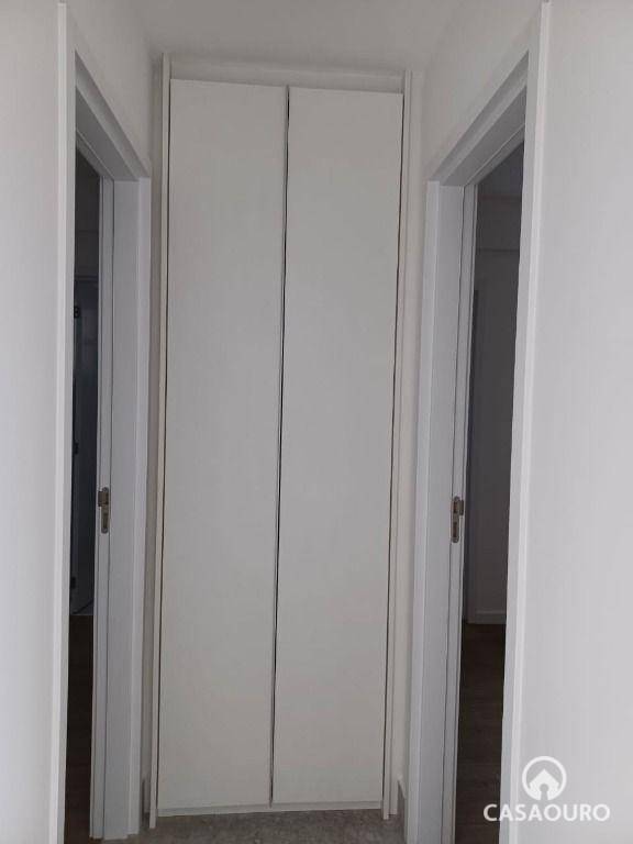 Apartamento à venda com 2 quartos, 67m² - Foto 12