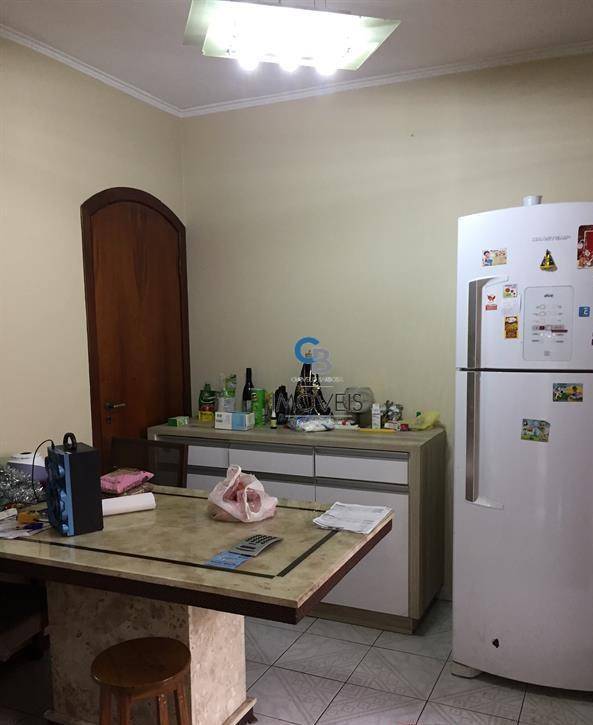 Sobrado à venda com 3 quartos, 200m² - Foto 6