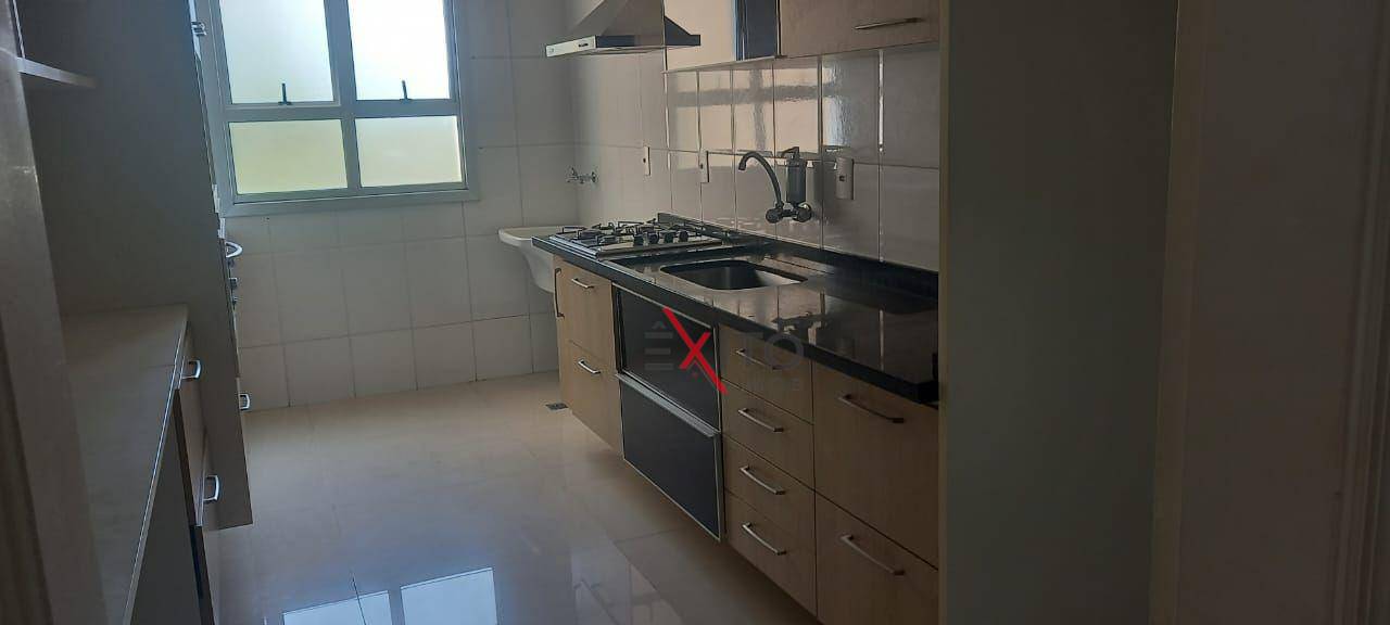 Apartamento à venda com 2 quartos, 66m² - Foto 4