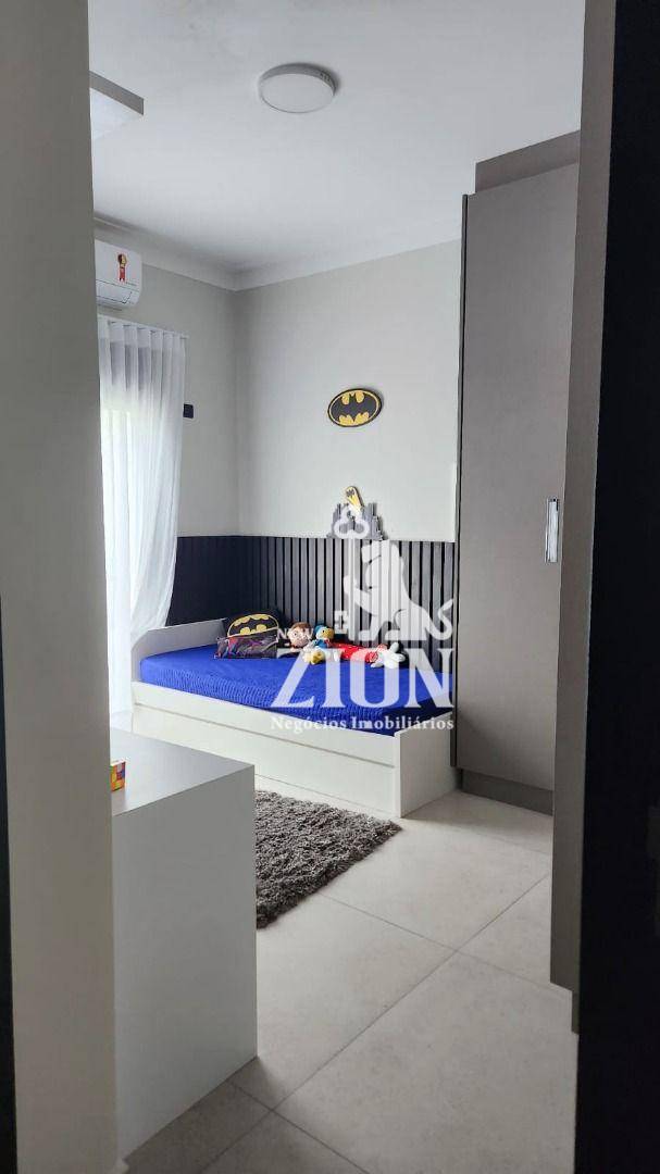 Casa de Condomínio à venda com 3 quartos, 300m² - Foto 13